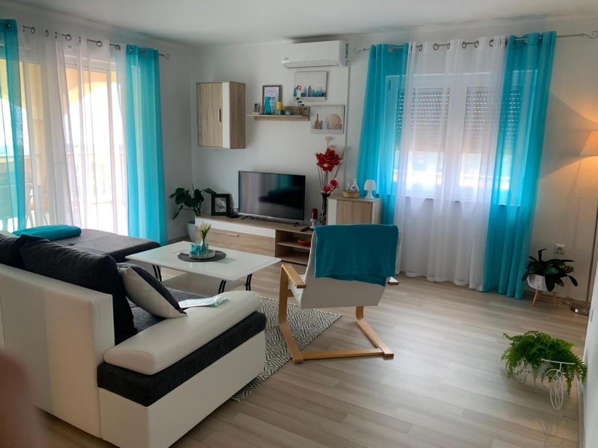 Apartman "Anna" ブリビル エクステリア 写真