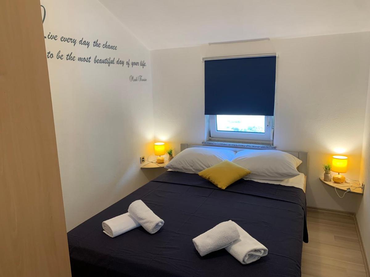 Apartman "Anna" ブリビル エクステリア 写真